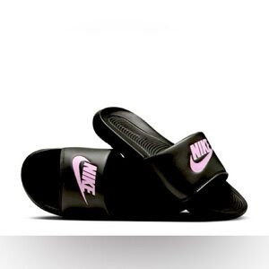 Nike Slides - black and pink